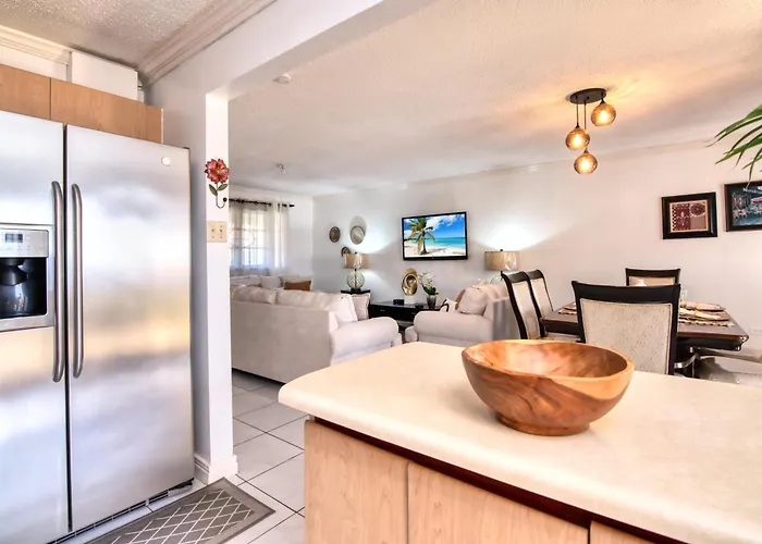 Vacation Getaway In Mango Walk Country Club Apartment